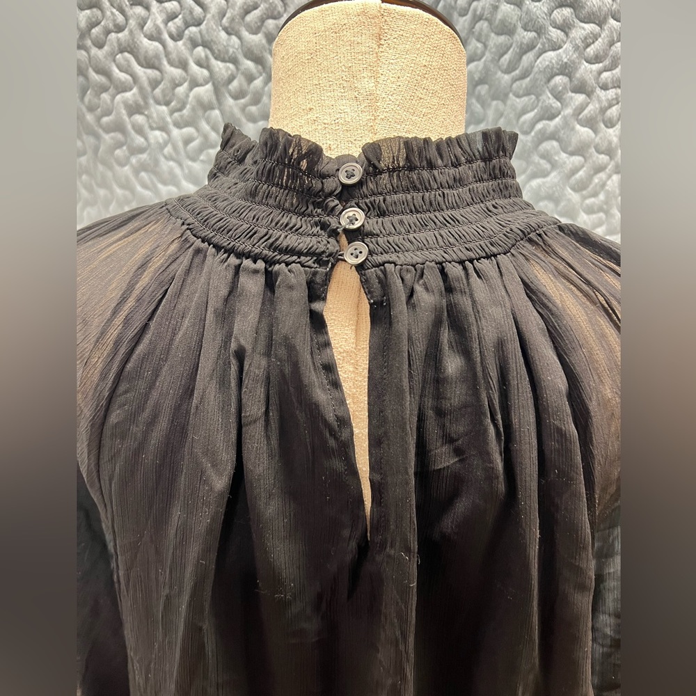 Long sleeve smocked top - Picture 4 of 10
